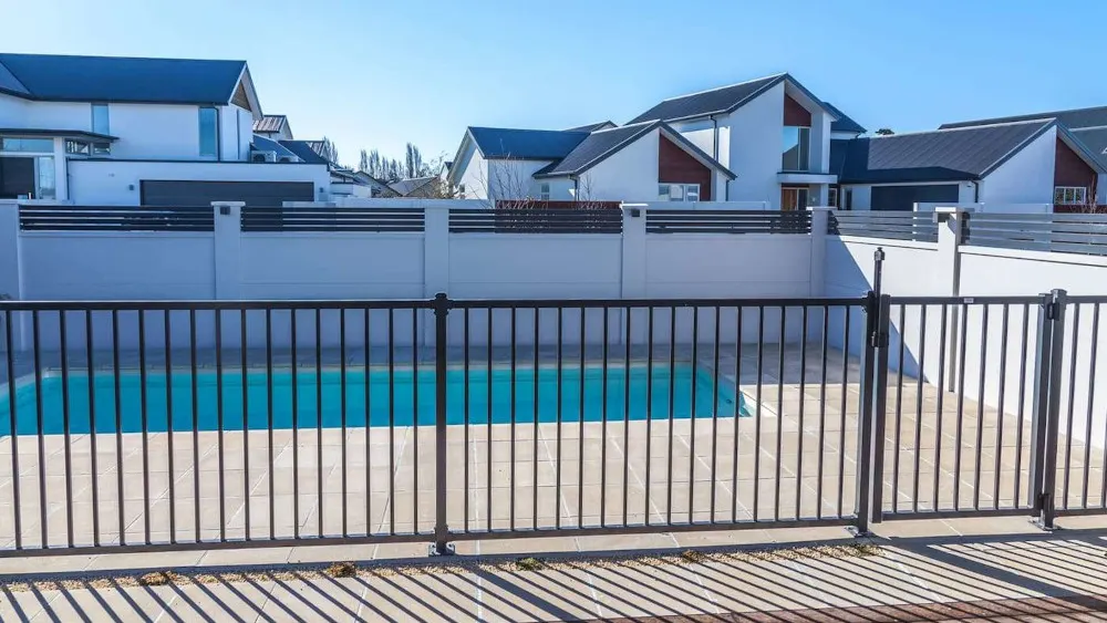 Aluminium Pool Barrier